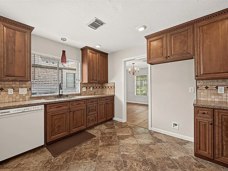12411 Pinerock Ln — Photo 21