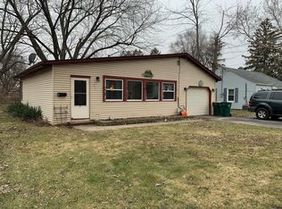 711 N Center St, Plano, IL 60545