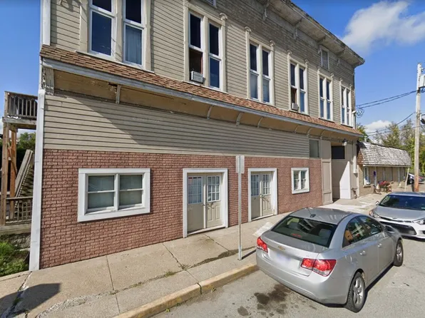 Manor Valley Plaza, 40 Race St #2B, Manor, PA 15665