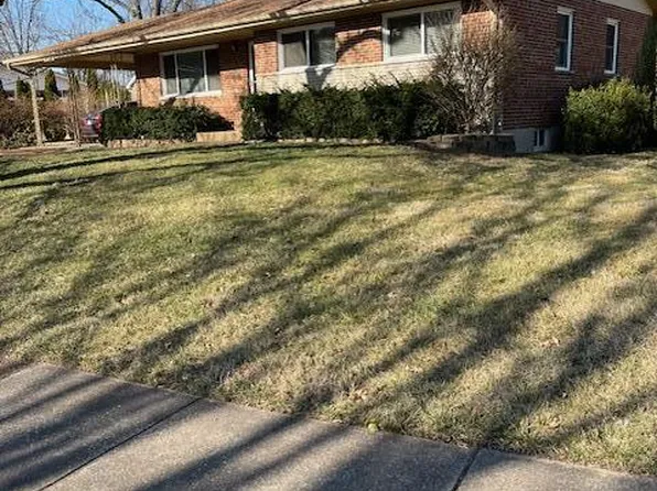 9329 Lodge Pole Ln, Saint Louis, MO 63126