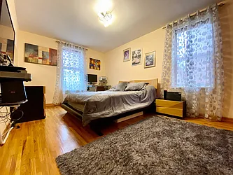 Sold by Maximillion Realty, Inc.