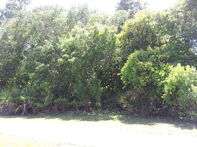 2nd image of 27 N Riverwalk Dr