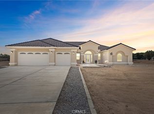 14065 Larch St, Oak Hills, CA 92344