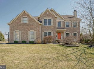 109 Country Club Dr, Moorestown, NJ 08057