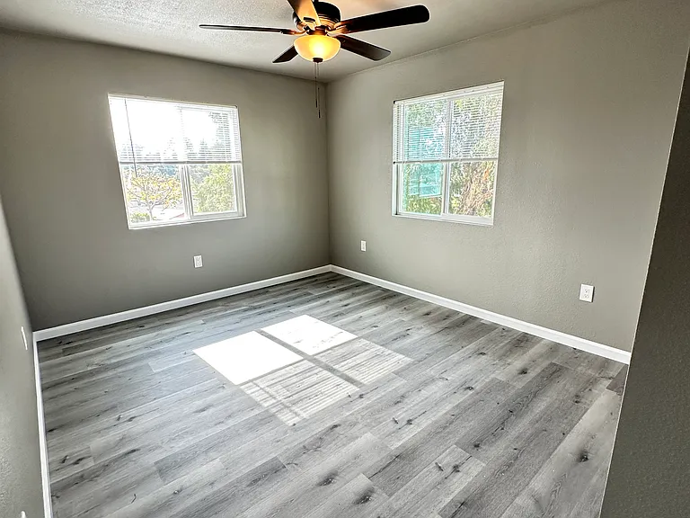 1645 Marl Ave — Photo 5