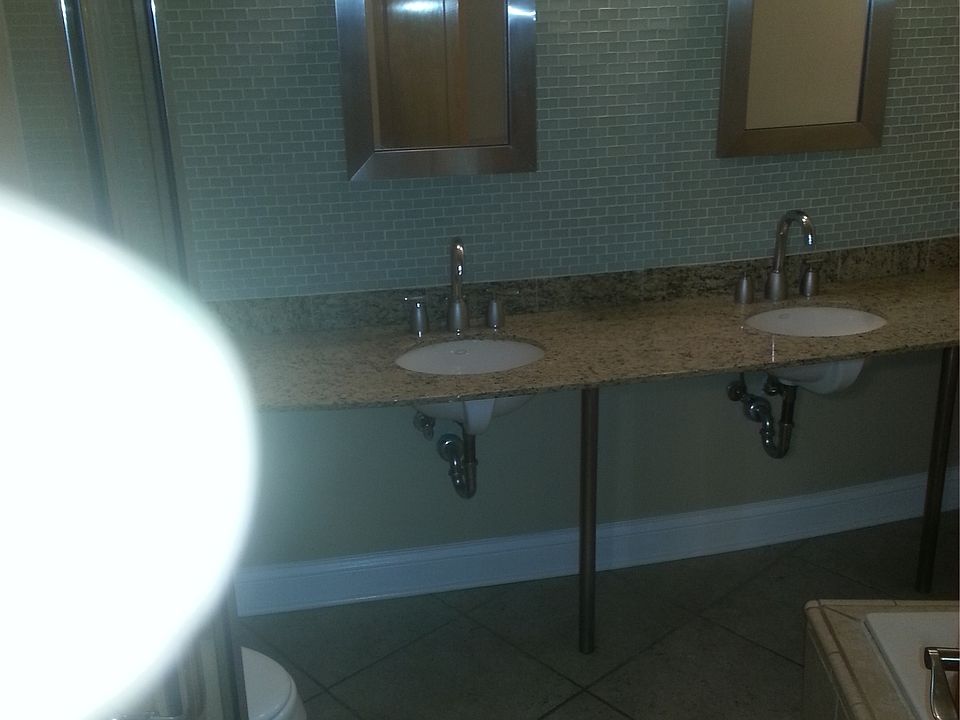 2nd image of 1216 W Augusta Blvd