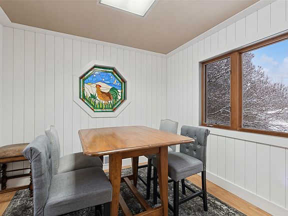 5th image of 306 2nd Ave E