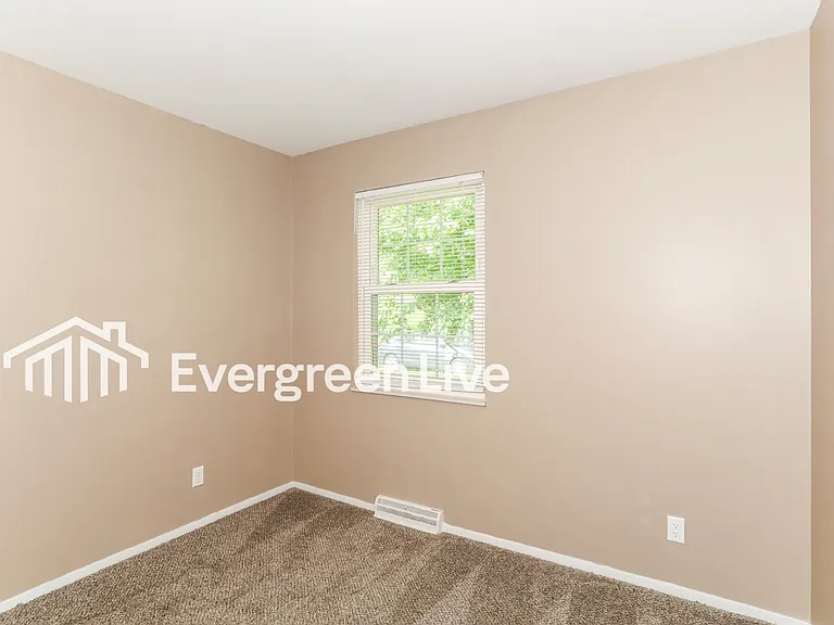 7043 Gracely Dr — Photo 11