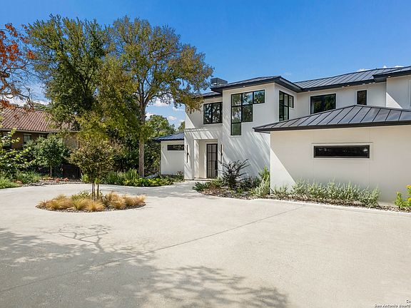 3rd image of 1341 PALMETTO