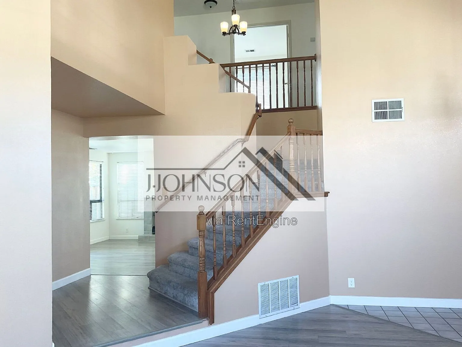 4 bed, 2.0 bath, 2033 sqft, $3,099 — Photo 2