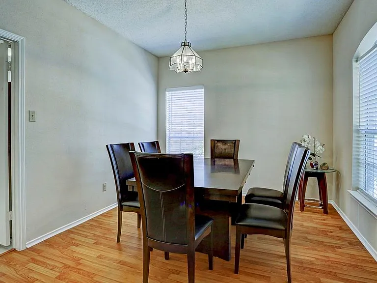 2210 Robinsons Ferry Rd — Photo 2