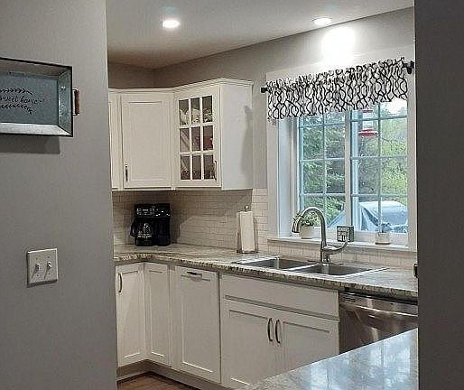 Lakeside view from kitchen 