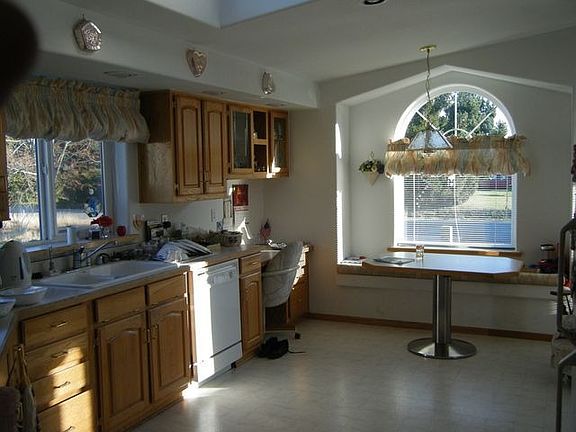 Large Kitchen with Eating Space