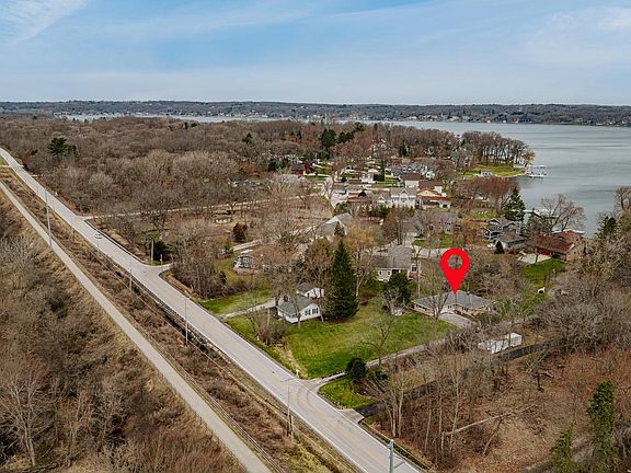 5th image of N20W28482 Oakton ROAD