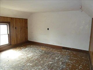 5th image of 211 S Johnson St