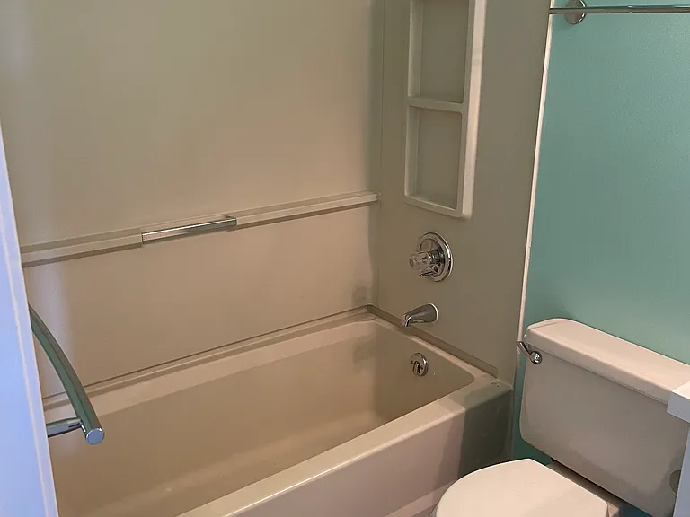 8371 Montgomery Run Rd #J — Photo 28