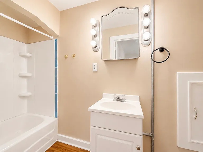 274 Chenango St #4 — Photo 11