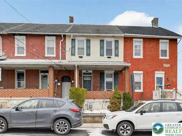 1127 Oak St, Coplay, PA 18037