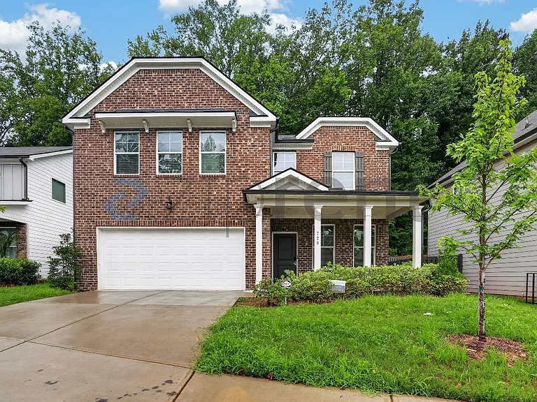 725 River Gardens Dr — Photo 1