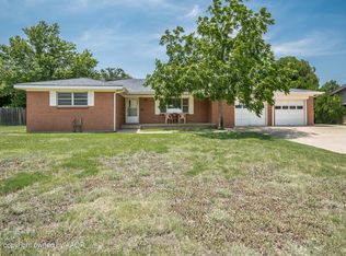121 Cherry Ave, Dumas, TX 79029