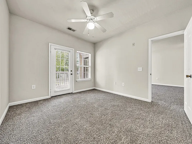 Enclave Apartments — Photo 11