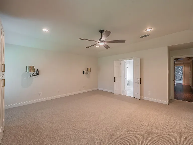 6724 Blue Meadow Dr — Photo 26