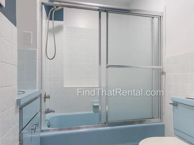 423 N Bedford St — Photo 16
