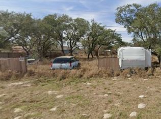 215 Stanley St, Rockport, TX 78382
