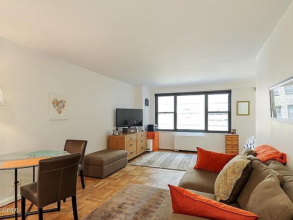 5th image of 35 E 38th St APT 3H