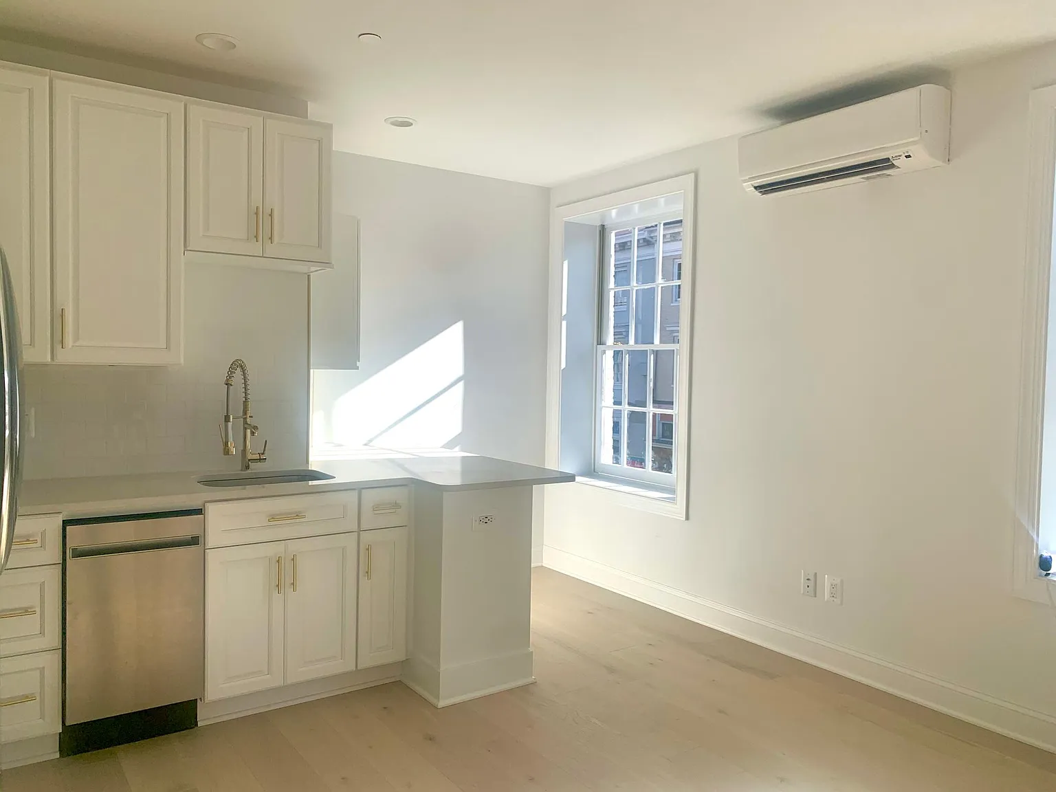 1 bed, 475 sqft, $1,925 — Photo 2