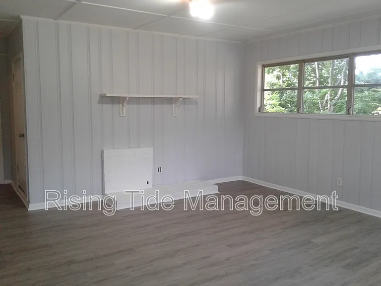 948 Hickory Dr — Photo 23