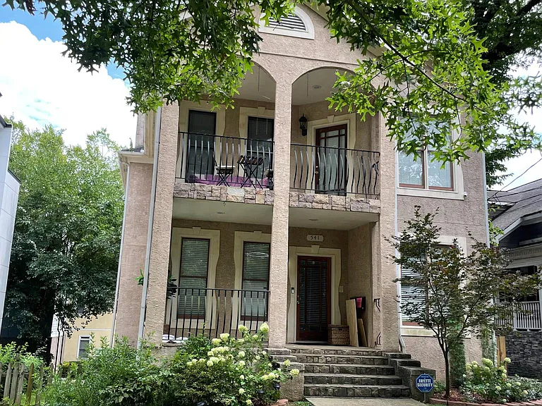 541 Angier Ave NE #B — Photo 2