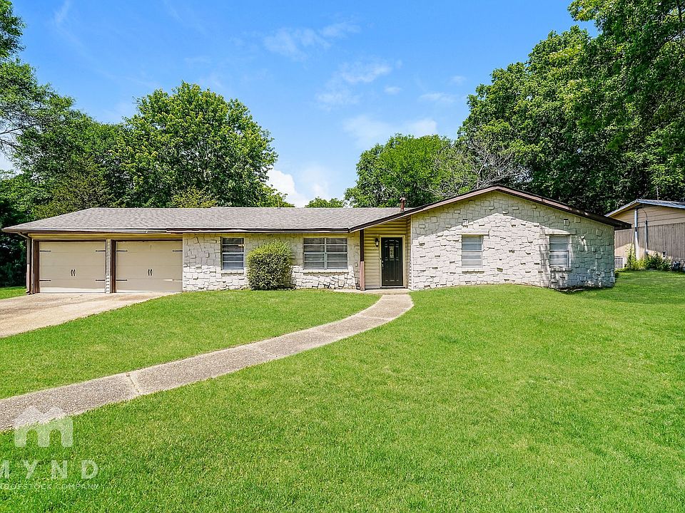 1st image of 2110 Vicki Dr