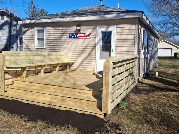 708 N Madison St, Lincoln, IL 62656