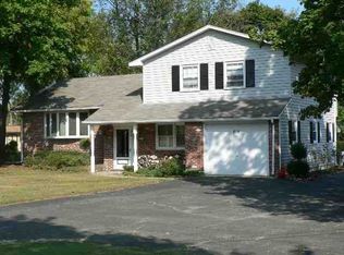 816 E Oak Rd, Vineland, NJ 08360