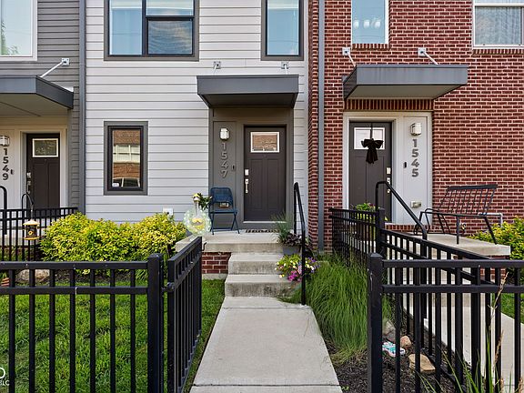 3rd image of 1547 Yandes St
