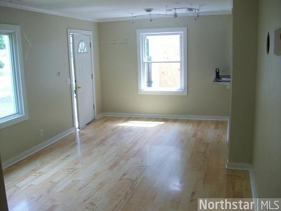 2nd image of 10104 1st Ave S