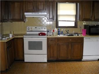 3rd image of 18112 E 25th Ter S
