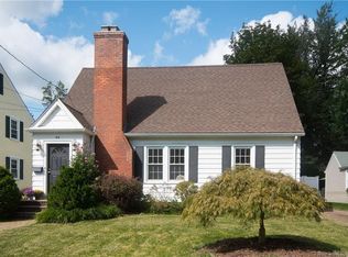 64 Meadowbrook Rd, West Hartford, CT 06107