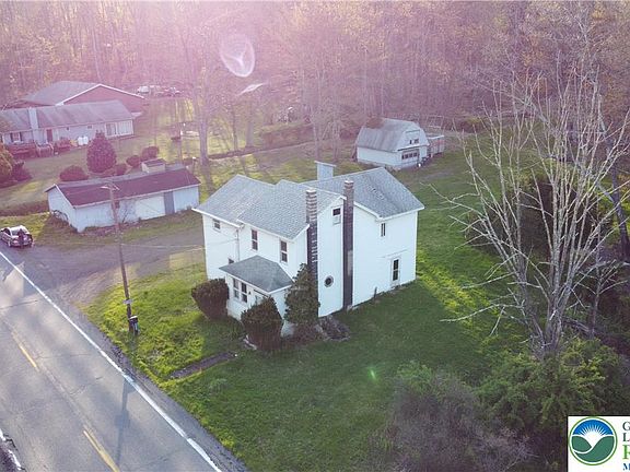 2nd image of 5444 Quakake Rd
