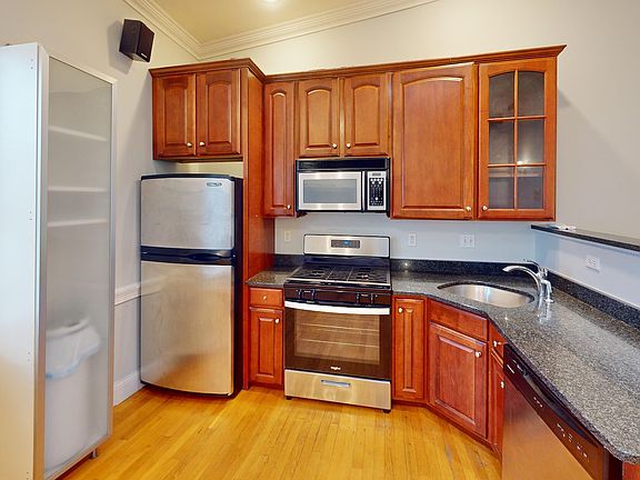 4th image of 55 Woodward St #3