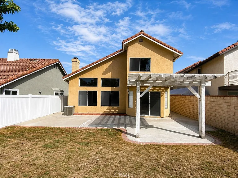 15583 Oak Springs Rd — Photo 45
