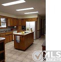 More Kitchen Pictures