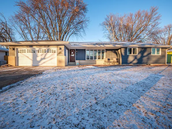 975 Thomas Ave SW, Hutchinson, MN 55350