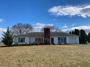 2641 Mount Joy Rd, Manheim, PA 17545