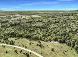 4555 Walker Rd, Harbor Springs, MI 49740