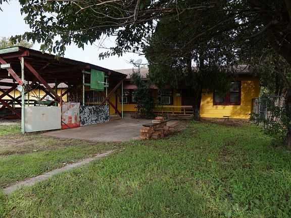 2nd image of 2438 Reilly Rd