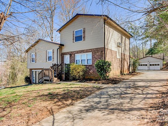 2nd image of 2544 Shelton Ave