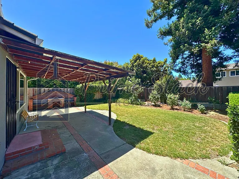 2391 Sandpiper Way — Photo 23