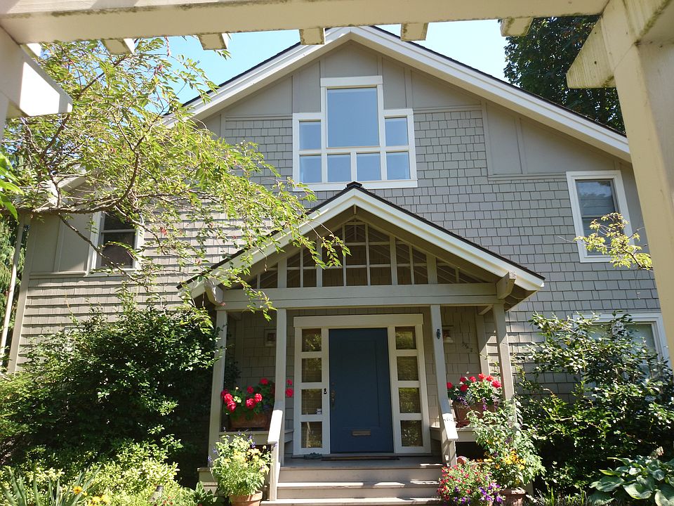 2nd image of 402 Randolph Ave